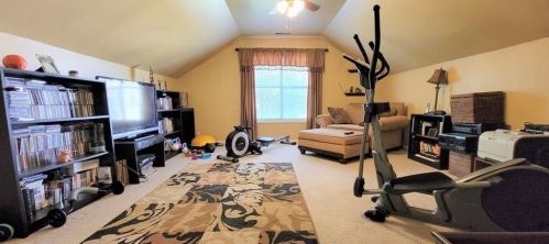 2260 Harmony Lk Cir, Lithonia GA exterior