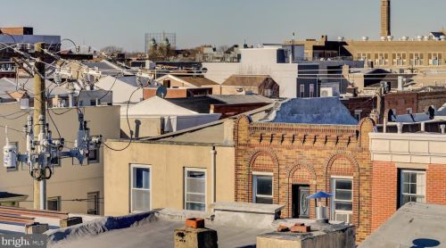 934 Ellsworth St, Philadelphia PA 19146-3010 exterior