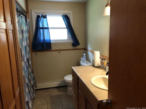 81 Ivain Rd, Torrington CT 06790-4416 exterior