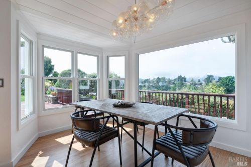 210 Stanford Ave, Mill Valley CA 94941-3562 exterior