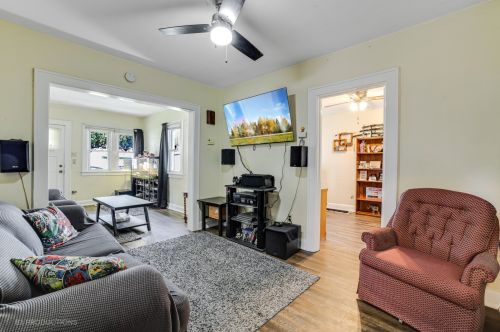 816 Morgan St, Joliet, IL 60436-1516