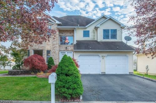 11 Chadd Ct, Parsippany NJ 07054-2950 exterior