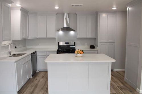 2743 Cartwright St, Irving TX 75062-4271 exterior