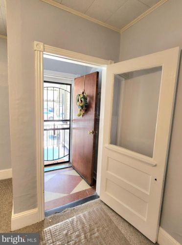 995 66th St, Philadelphia, PA 19151-3102