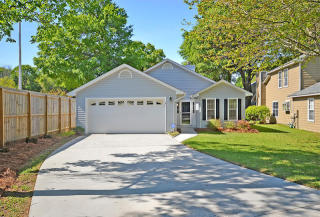 27 Darcy Ct, Charleston, SC 29414-7360