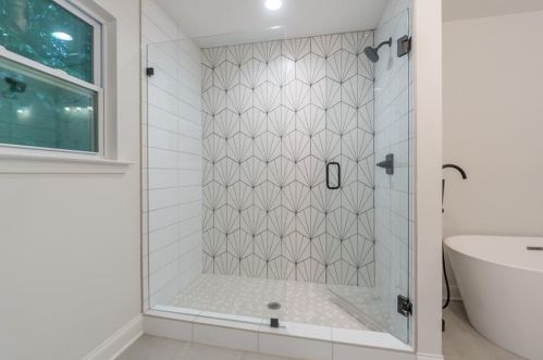 1937 Clairmont Ter, Atlanta GA  30345-2309 exterior