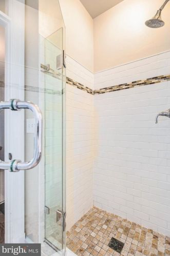 1448 D St, Washington DC  20002-5402 exterior