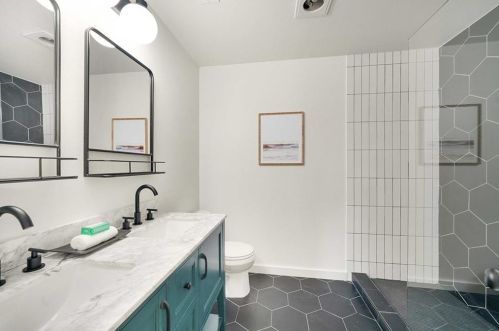 6307 Cannonleague Dr, Austin TX 78745-4916 exterior