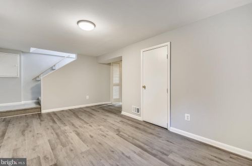 10406 Hemley Ln, Silver Spring MD 20902-3819 exterior