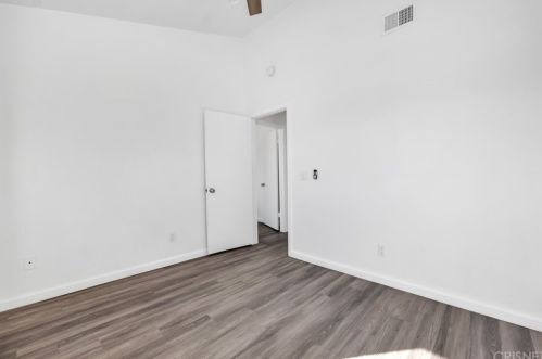 5356 Driftwood St, Oxnard CA 93035-1032 exterior