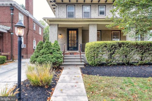 941 Berkeley Ave, Trenton, NJ 08618-5321