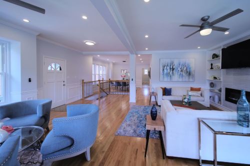 7251 Paxton Ave, Chicago IL  60649-2519 exterior