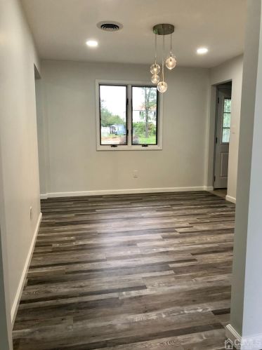 16 Holly Ln, Piscataway NJ  08854-4225 exterior