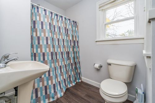 27 Inkster Ave, Kalamazoo MI  49001-6109 exterior