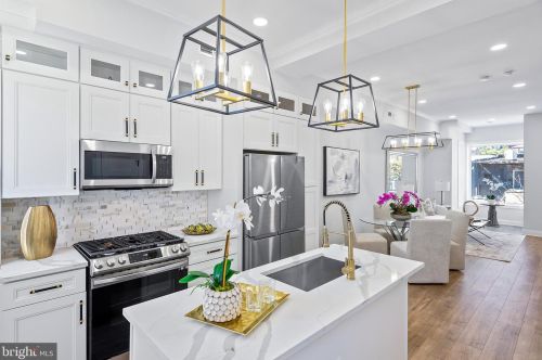 1551 4th St, Washington DC  20001-1905 exterior