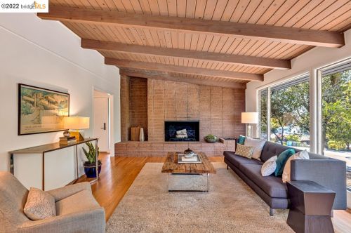 1 Avenida Dr, Berkeley CA 94708-2146 exterior