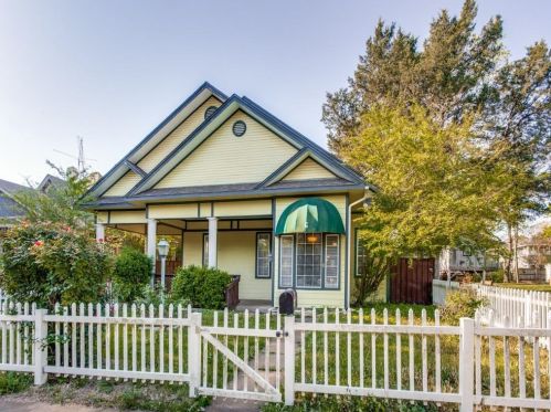 1118 Sears St, Denison TX  75020-3326 exterior