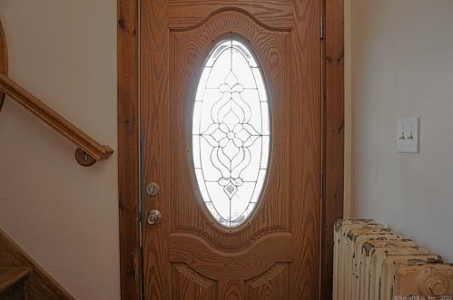 279 Main St, Torrington CT 06790-6946 exterior