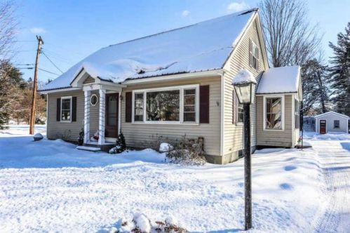 17 Lawrence St, Concord, NH 03301-5323