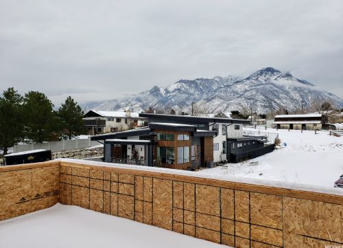 9954 Altamont Dr, Sandy UT exterior