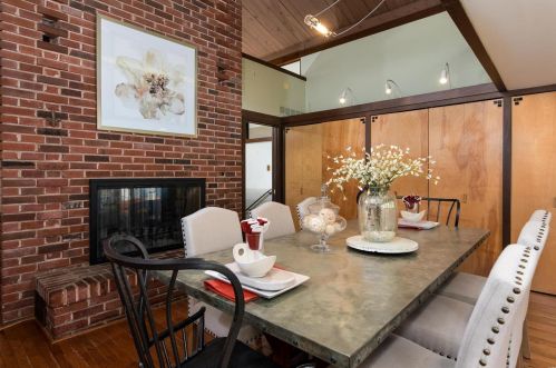 2 Sherwyn Ln, Saint Louis MO 63141-7821 exterior