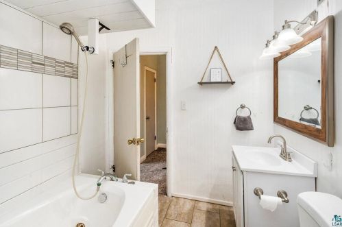 5111 Dodge St, Duluth MN 55804-2436 exterior