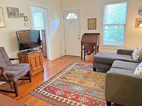 1002 44th St, Austin TX  78751-4411 exterior