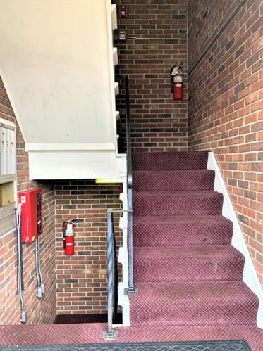 3039 Liberty Ave, Pittsburgh PA 15222-3701 exterior