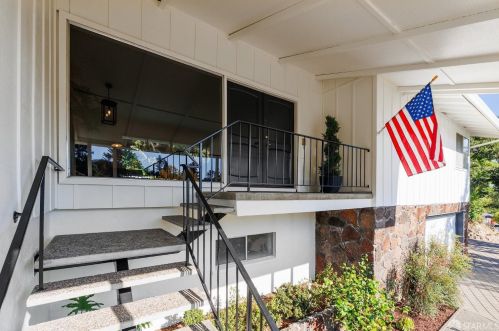 1306 Murchison Dr, Millbrae CA 94030-3026 exterior