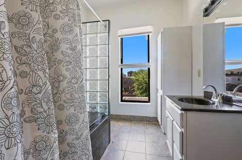 2433 Flournoy St, Chicago IL  60612-3520 exterior