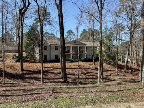 4534 Mount Paran Pkwy, Atlanta, GA 30327-3724