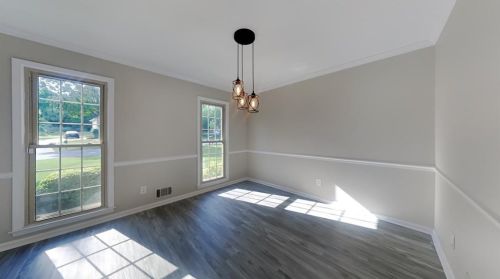 2502 Meadowglen Trl, Lithonia, GA 30078-5631