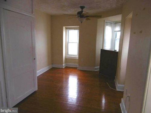 179 Markle St, Philadelphia PA  19128-5204 exterior