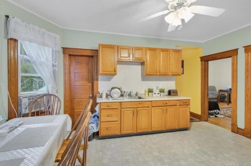 194 Gold St, New Britain CT 06053-3758 exterior