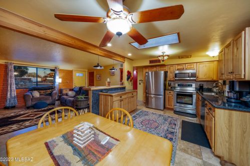 7601 Logan Dr, Tucson AZ  85730-3408 exterior