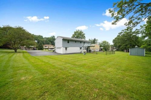 3 Pembroke Dr, Poughkeepsie NY 12603-4707 exterior