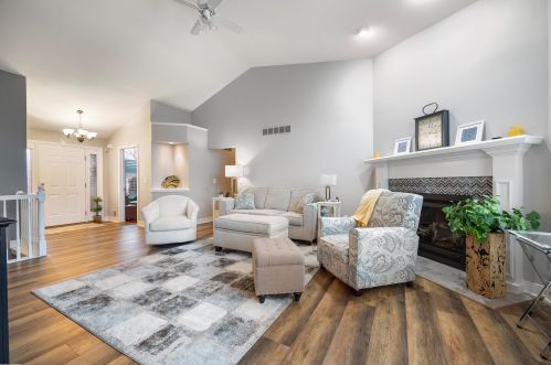 21462 Marina Cir, Macomb Township MI  48044-1323 exterior