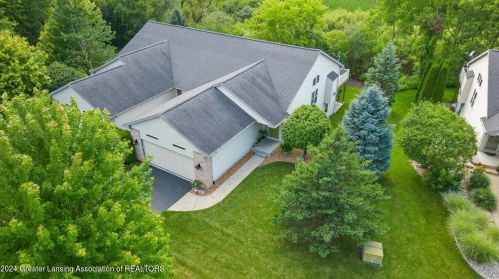 16120 Park Lake Rd, East Lansing, MI 48823-9480