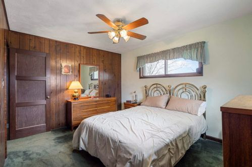 2629 Iroquois Rd, Waukegan IL 60087-4522 exterior