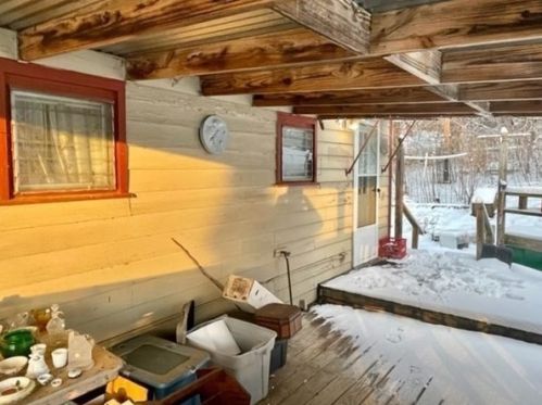 725 Lombard Rd, Chicopee MA 01020-4860 exterior