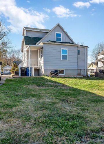 325 Hoffmeister Ave, Saint Louis MO 63125-1608 exterior