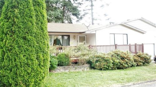 17225 Military Rd, Seattle, WA 98188-3649