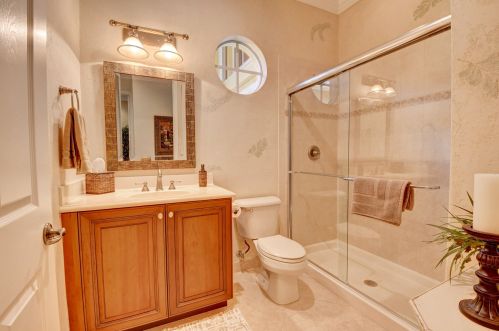 7096 Corning Cir, Boynton Beach FL 33437-3986 exterior