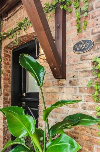 901 Wrightwood Ave, Chicago, IL 60614-9182