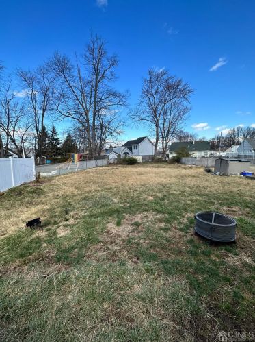 9 Ashley Rd, Edison NJ  08817-4059 exterior