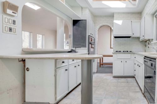 142 Mckay Rd, Huntington Station NY 11746-1314 exterior