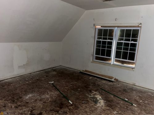 1041 Ira St, Atlanta, GA 30310-3676