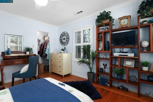 81 Byron Dr, Concord CA 94523-4102 exterior