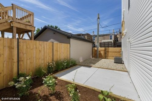 715 48th St, Chicago IL 60609-1803 exterior