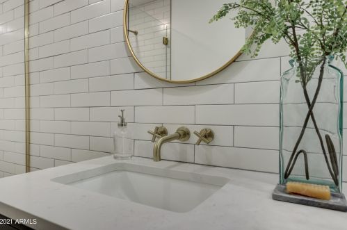 5612 19th St, Phoenix AZ  85016-3007 exterior